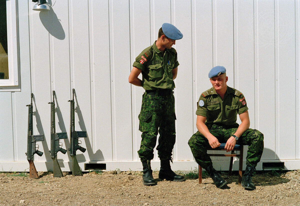 Soldiers from the Danish battalion of UNPROFOR (John Isaac/UN Photo)
