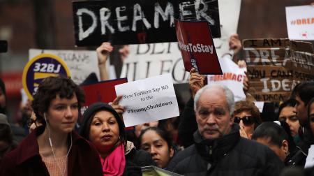 Migration and border policy links: US government shutdown, the Global Compact, and more