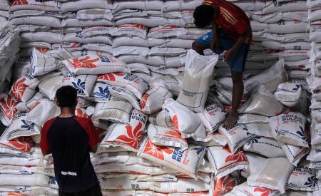 Aid and development links: future of US aid, Oxfam under fire, the meaning of resilience, and more