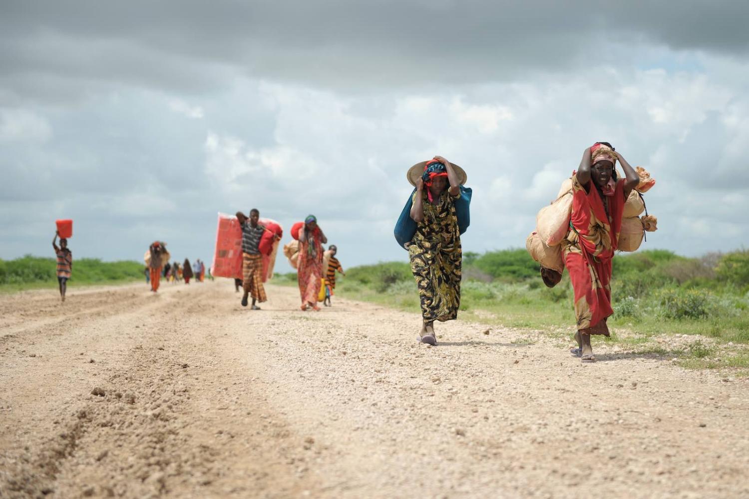 Women arrive at a camp for internally displaced people near Jowhar, Somalia, November 2013 (Tobin Jones/UN Photo/Flickr)