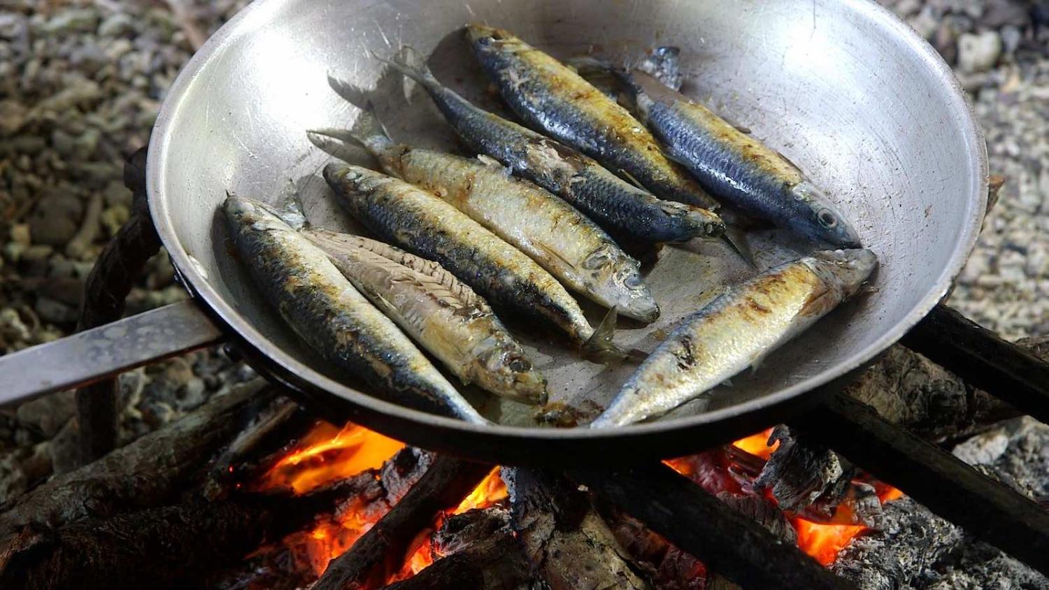 Pan delights, Solomon Islands (Wade Fairley/World Fish/Flickr)