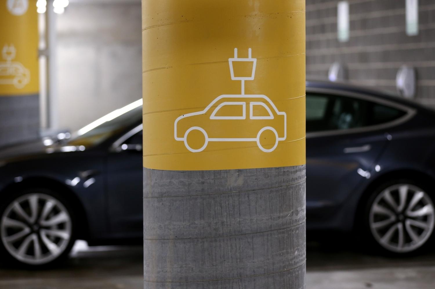 Share prices for lithium miners and battery makers continue to rise as global demand for electric vehicles grows (Brendon Thorne/Getty Images)