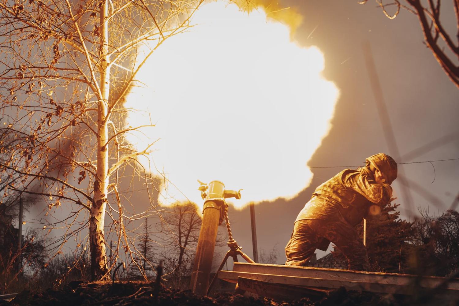 Ukrainian soldiers on the frontline in Donetsk oblast, 20 November 2022 (Diego Herrera Carcedo/Anadolu Agency via Getty Images)
