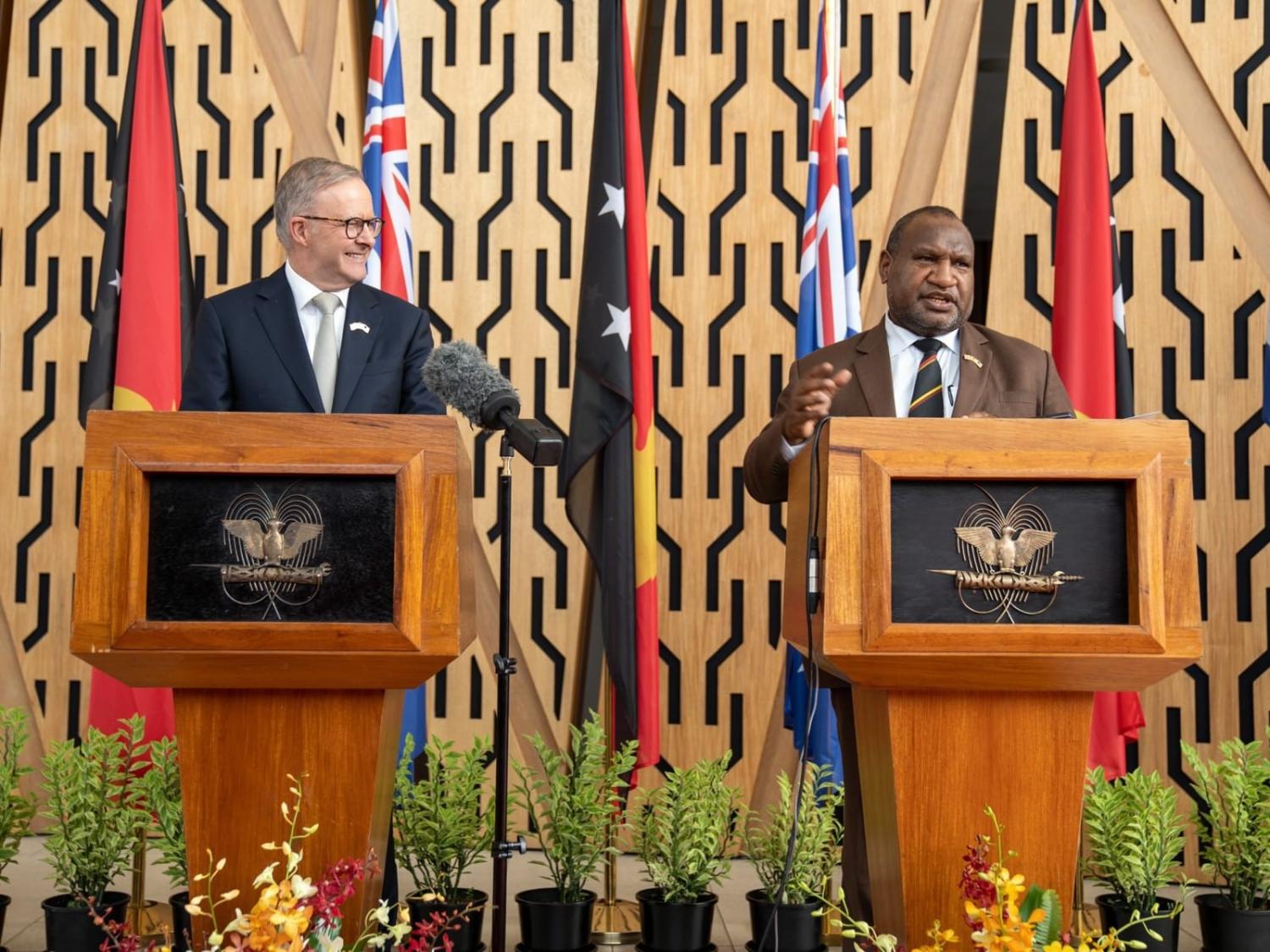 Anthony Albanese (left) hosted by his PNG counterpart James Marape (@AlboMP/Twitter)