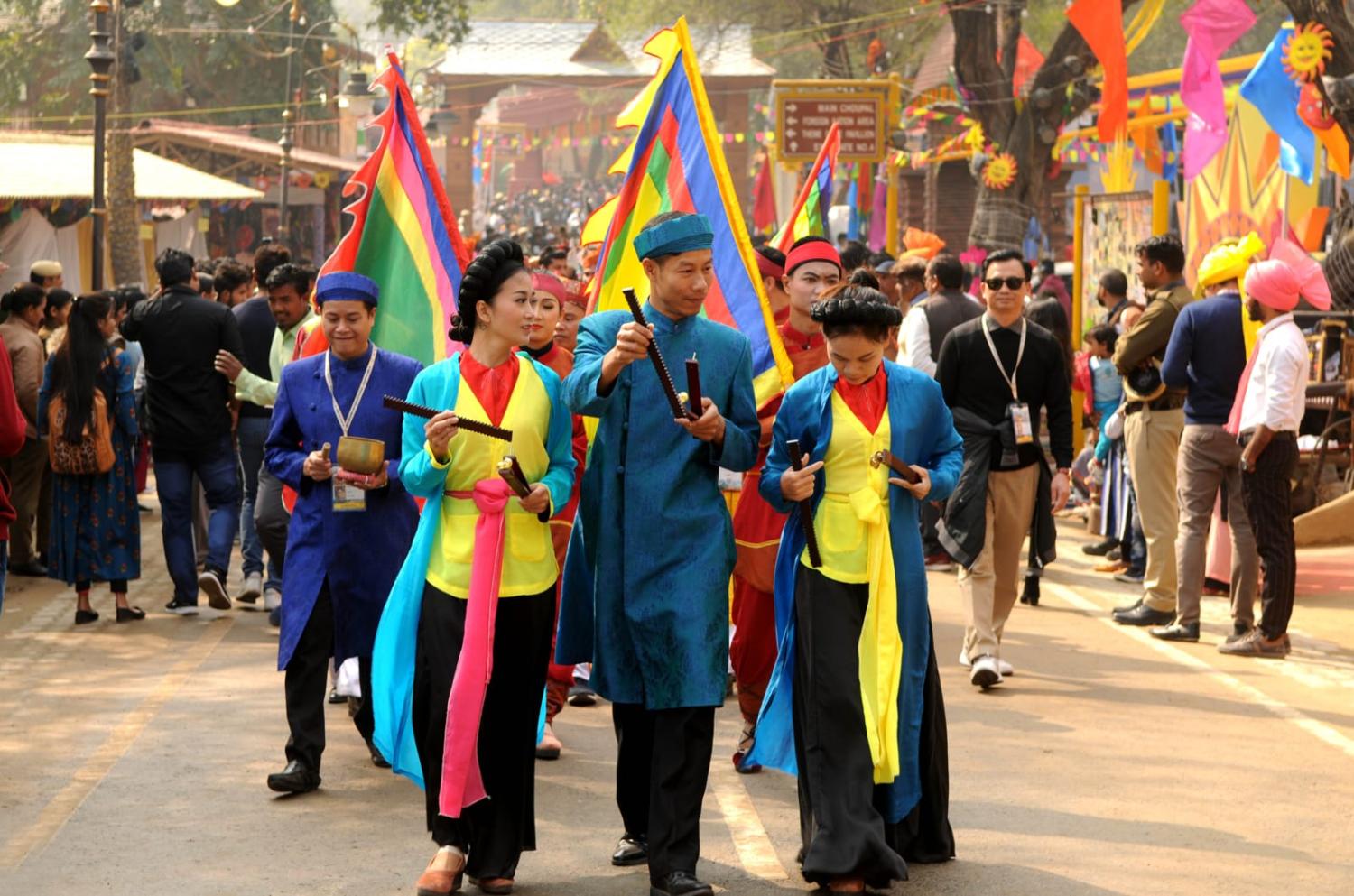 Artists from Vietnam at the 2020 Surajkund International Crafts Mela in Faridabad, India (Parveen Kumar/Hindustan Times via Getty Images)