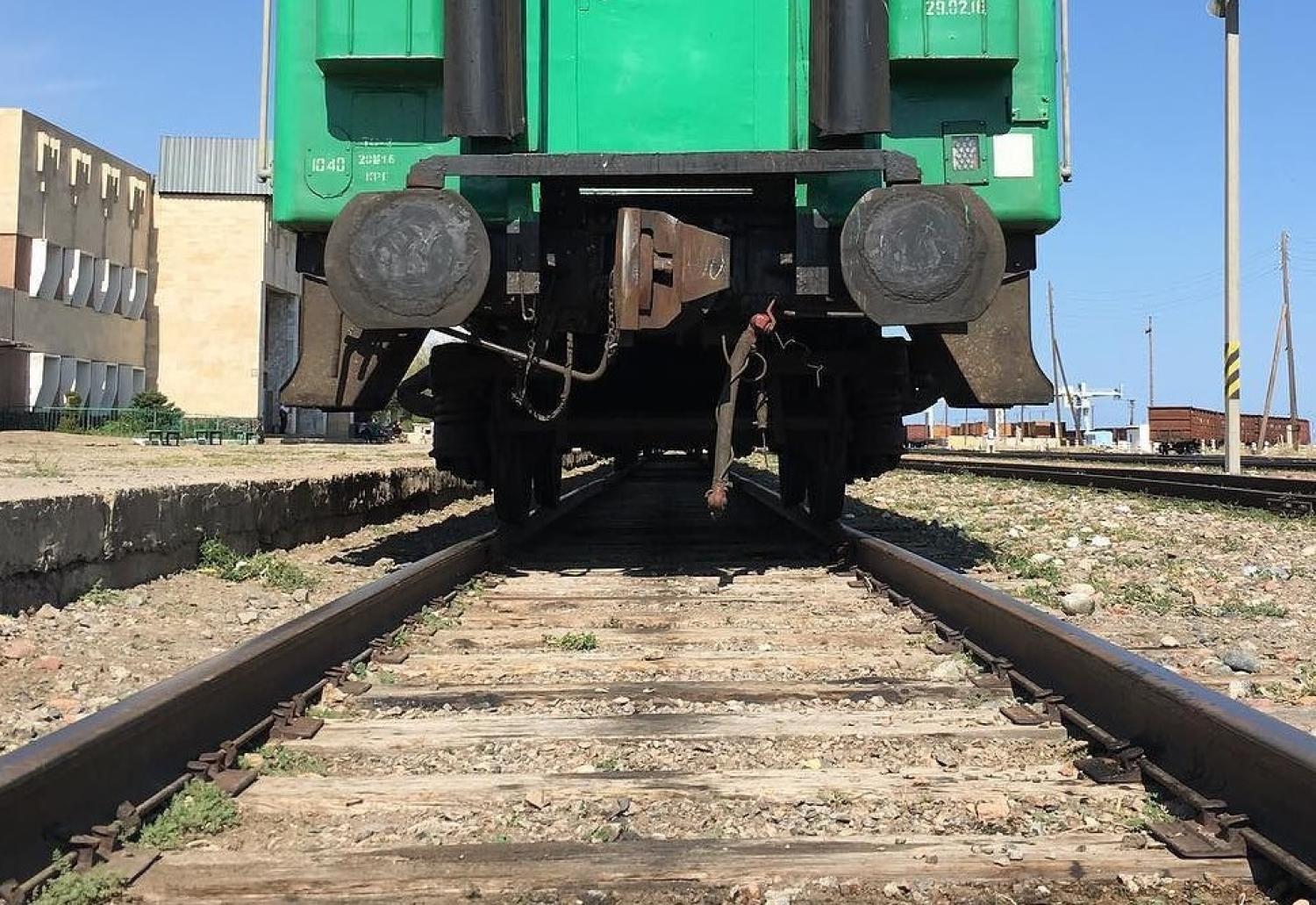 Kyrgyzstan train (Jon Worth/Flickr)