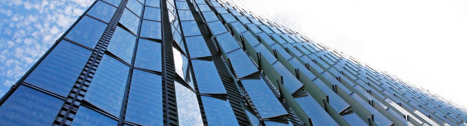 Reflections on the One World Trade Center building, August 2017 (Photo: imke . sta/Flickr)