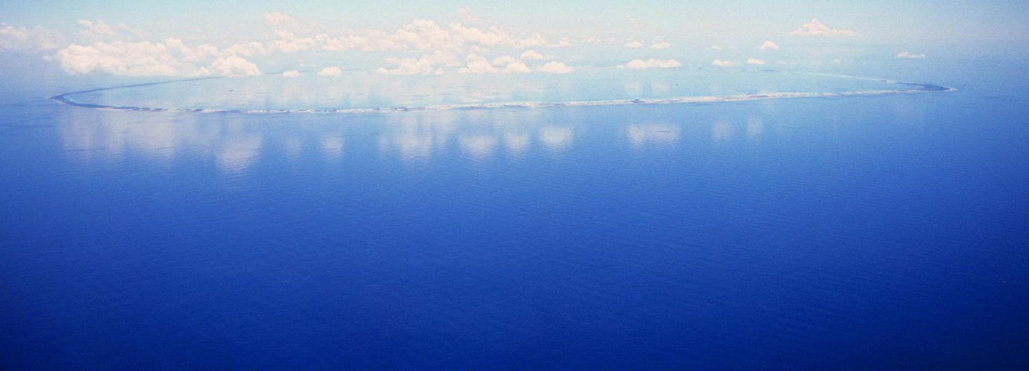 An atoll in French Polynesia, July 2017 (Photo: Derek Keats/Flickr)
