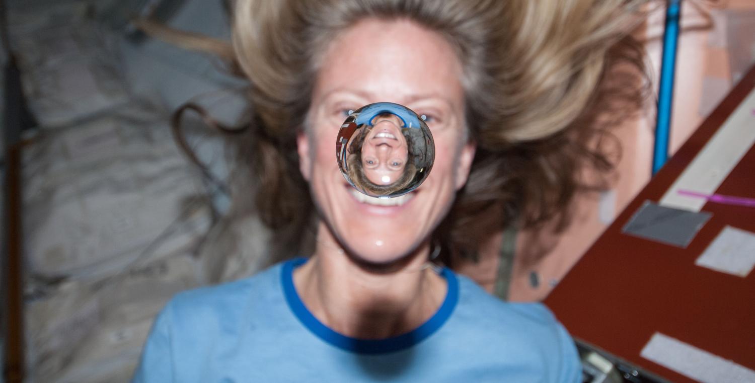 A bubble floats in the International Space Station (Photo: NASA/Flickr)