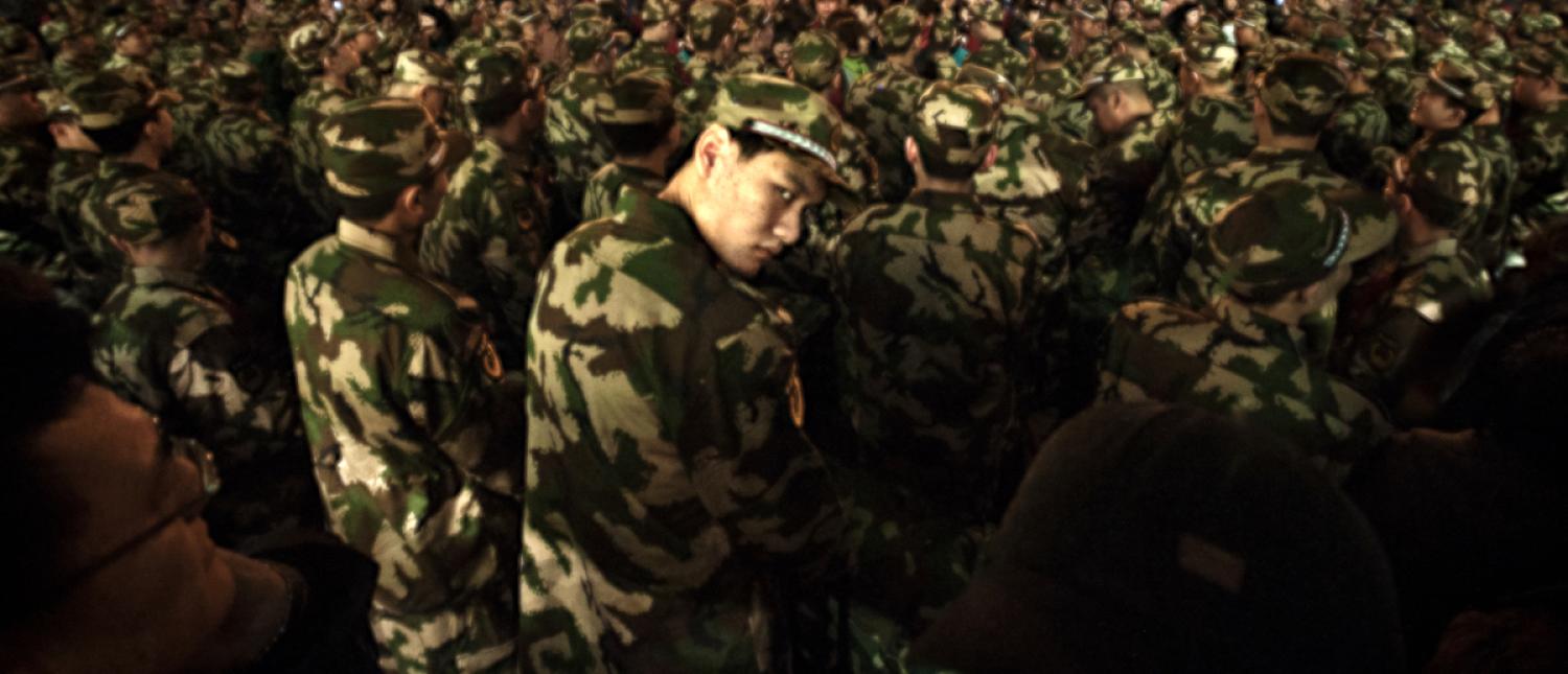 Chinese soldiers (Photo: Jonathan Kos-Read/ Flickr)