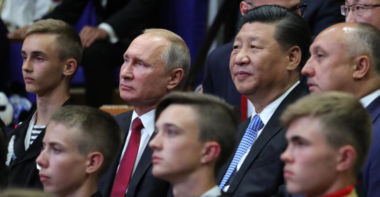 Russia’s Vladimir Putin and China’s Xi Jinping on Tuesday at talks in Vladivostok (Photo: Kremlin.ru)