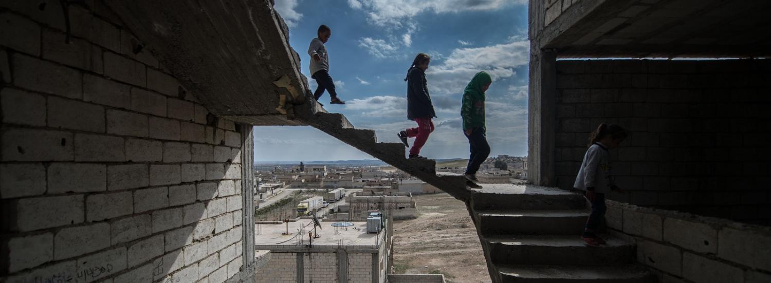 Children in the Jarabulus district of Aleppo, recently cleansed of Daesh militants (Photo: Halil Fidan/Getty Images)
