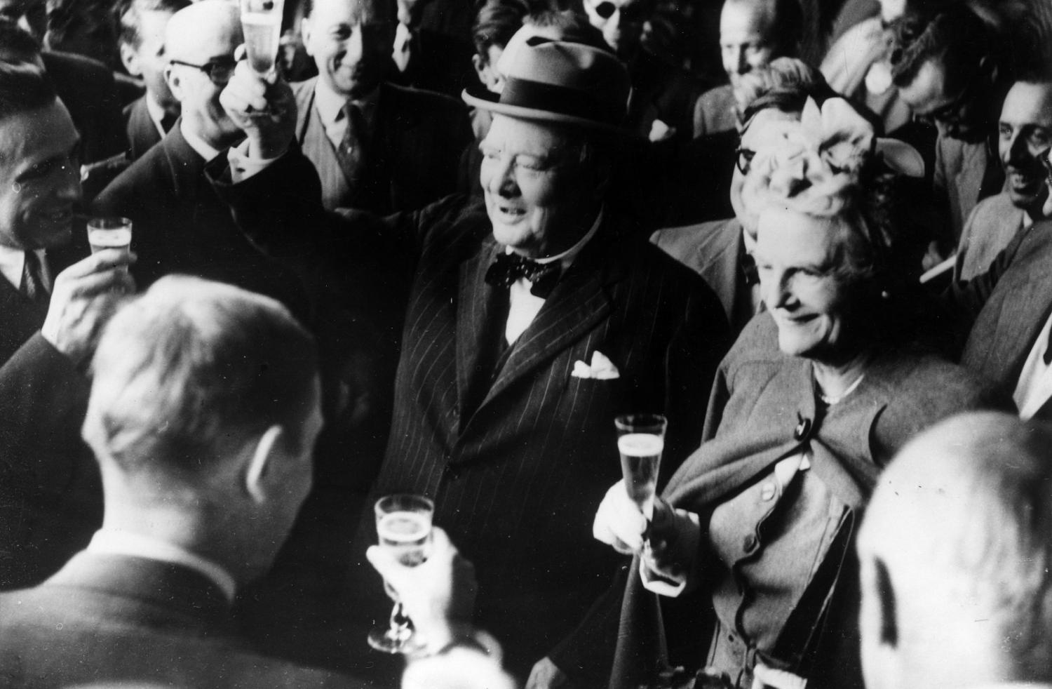 Winston Churchill and his wife in Zurich, a few days before delivering the 'United Sates of Europe' speech (Photo: Keystone/Getty Images)