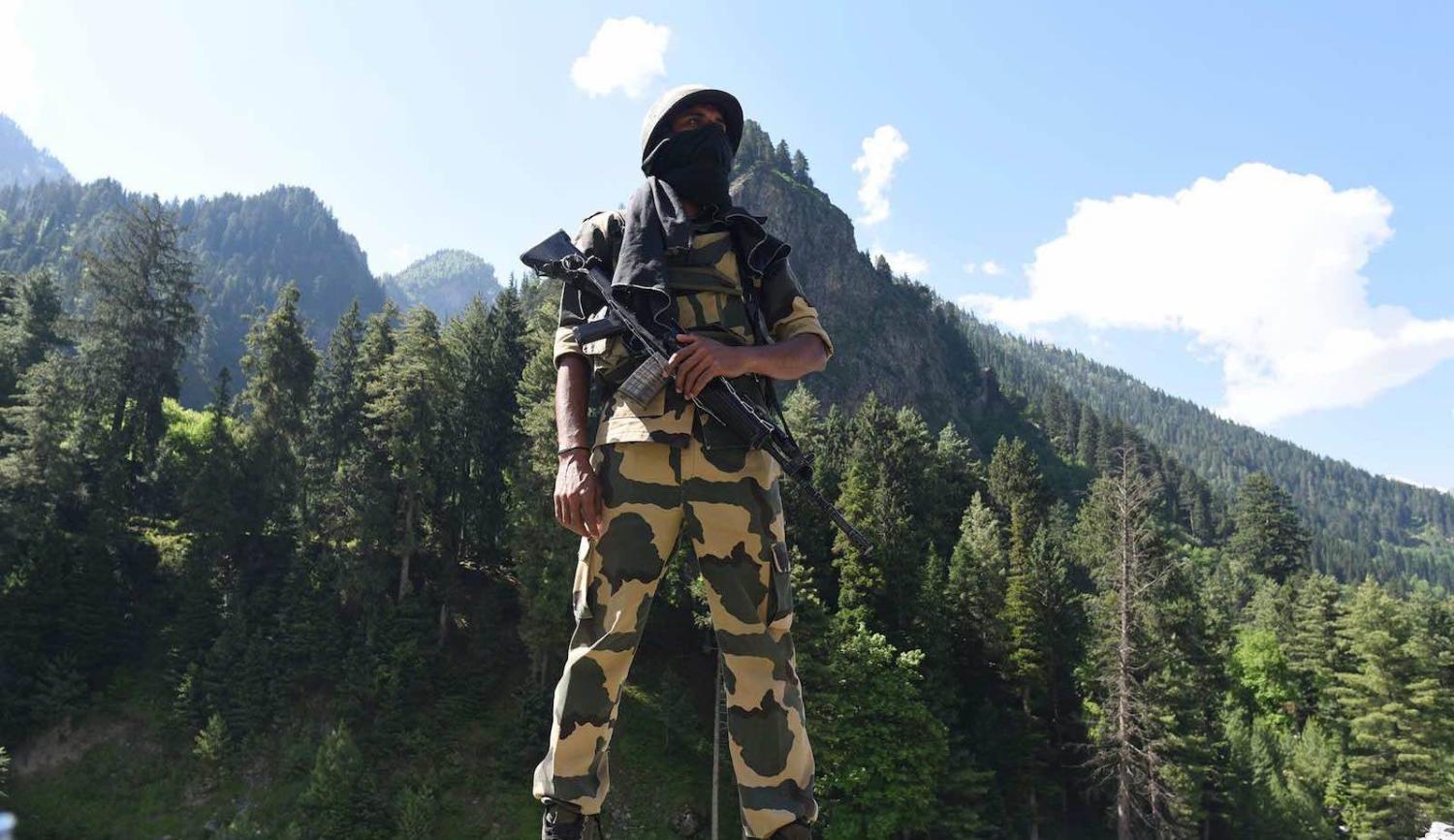 An Indian checkpoint along a highway leading to Ladakh following the clash in Galwan Valley (Waseem Andrabi/Hindustan Times via Getty Images)