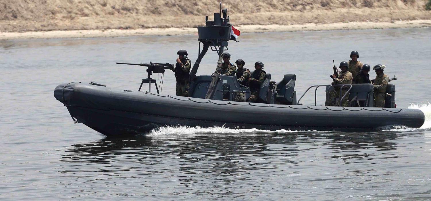 An Egyptian patrol in the Suez Canal (Photo: Anadolu Agency via Getty)