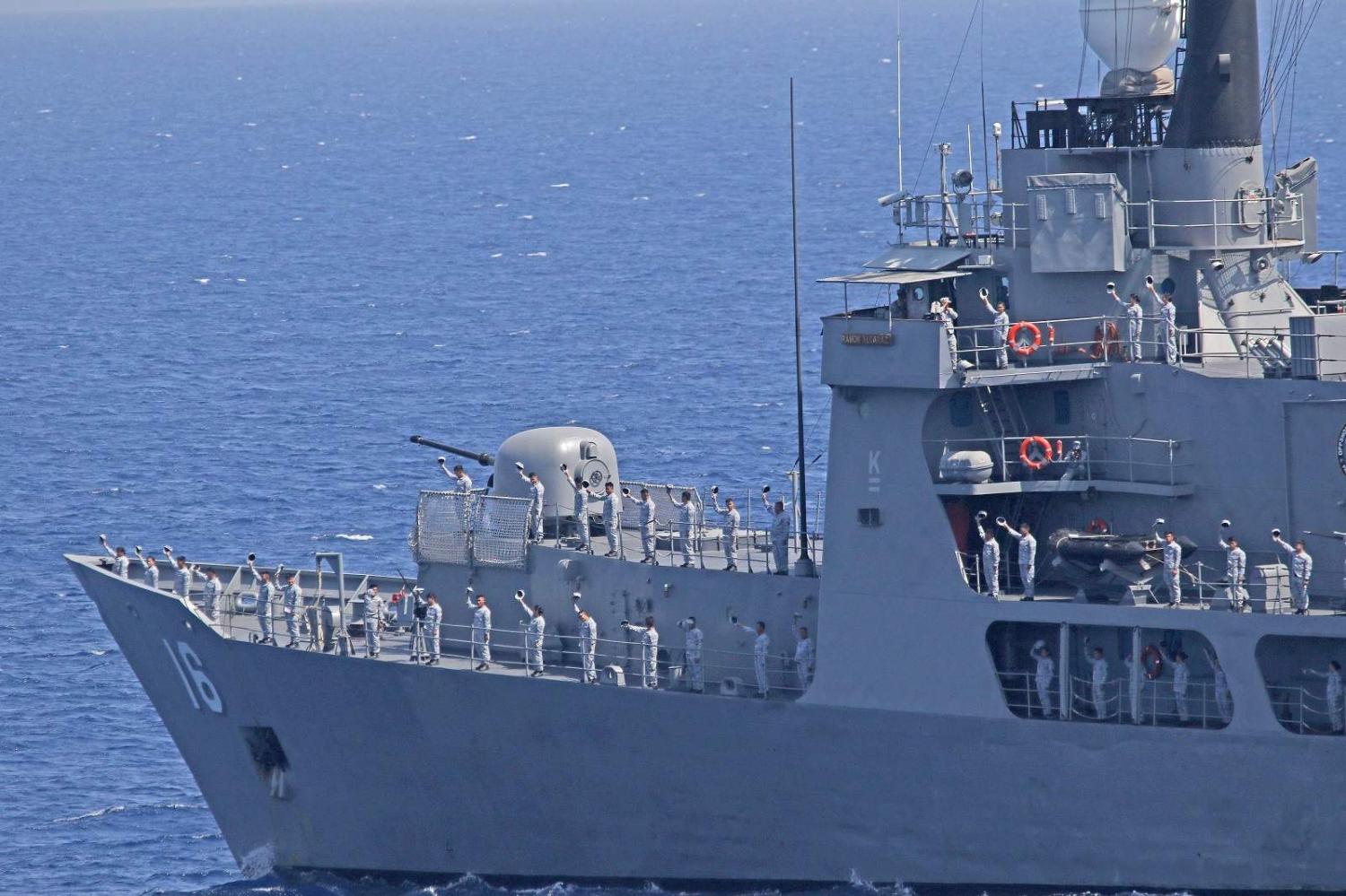 In the absence of clear guidance about how maritime cooperation is to be operationalised, navies engage in short-term arm’s length collaboration (Adam K Thomas/US Navy/Flickr)