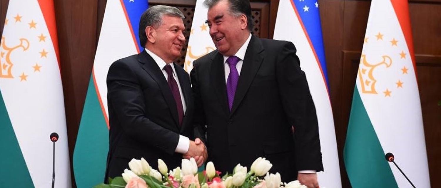 President of Uzbekistan Shavkat Mirziyoyev and President of Tajikistan Emomali Rahmon in Dushanbe. (Photo: Tajikistani Presidency/Getty)