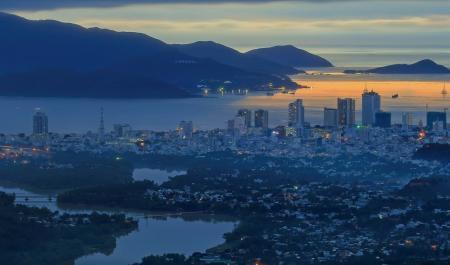 The missing middle: A political economy of economic restructuring in Vietnam